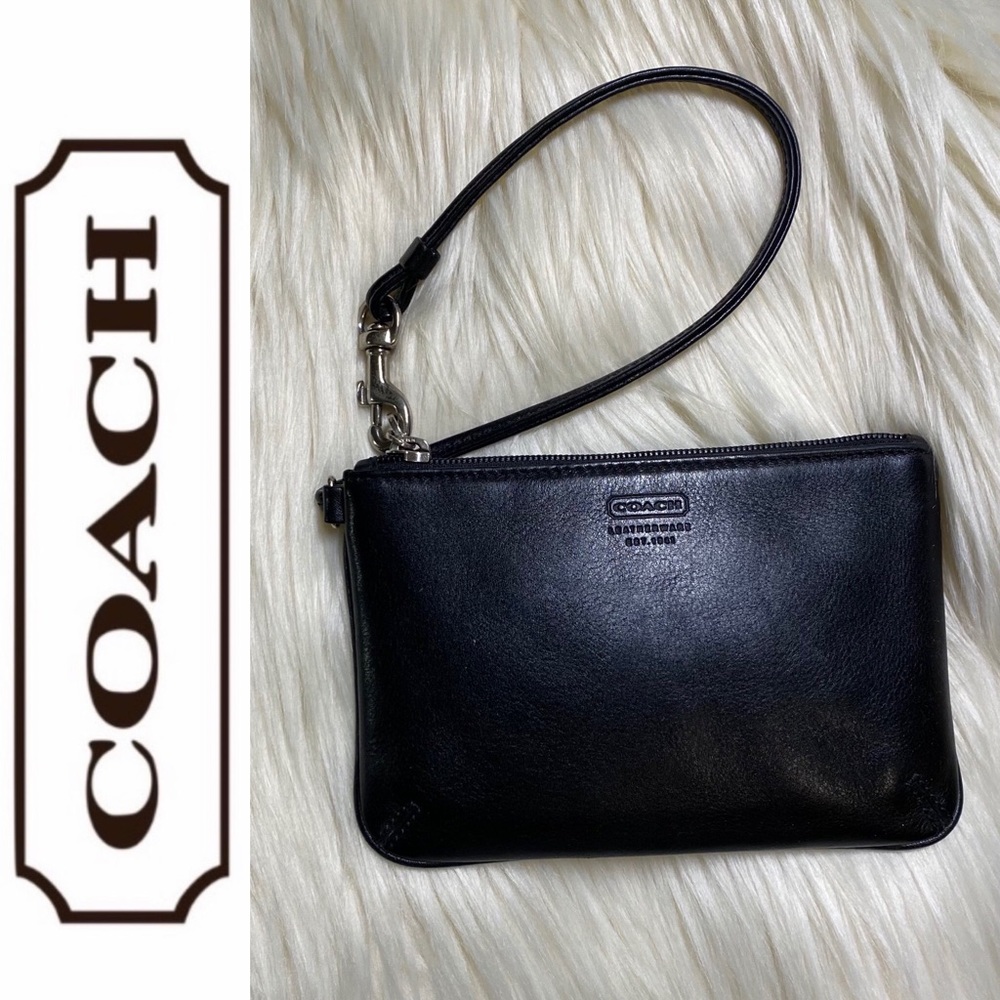 COACH black leather wristlet